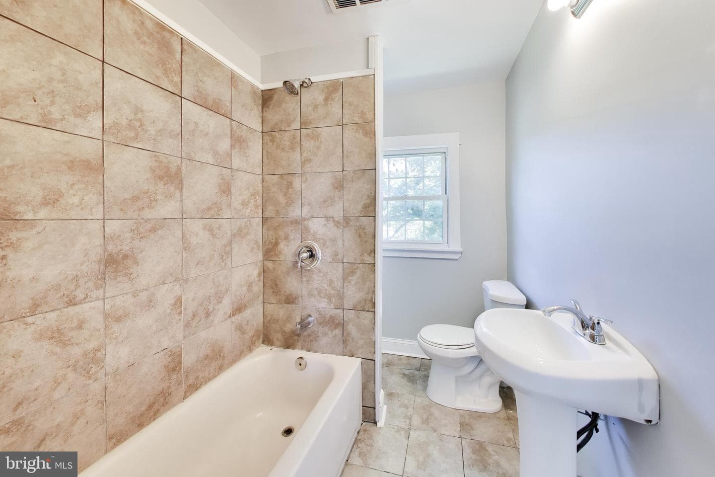 2702 Oakley Avenue photo 12