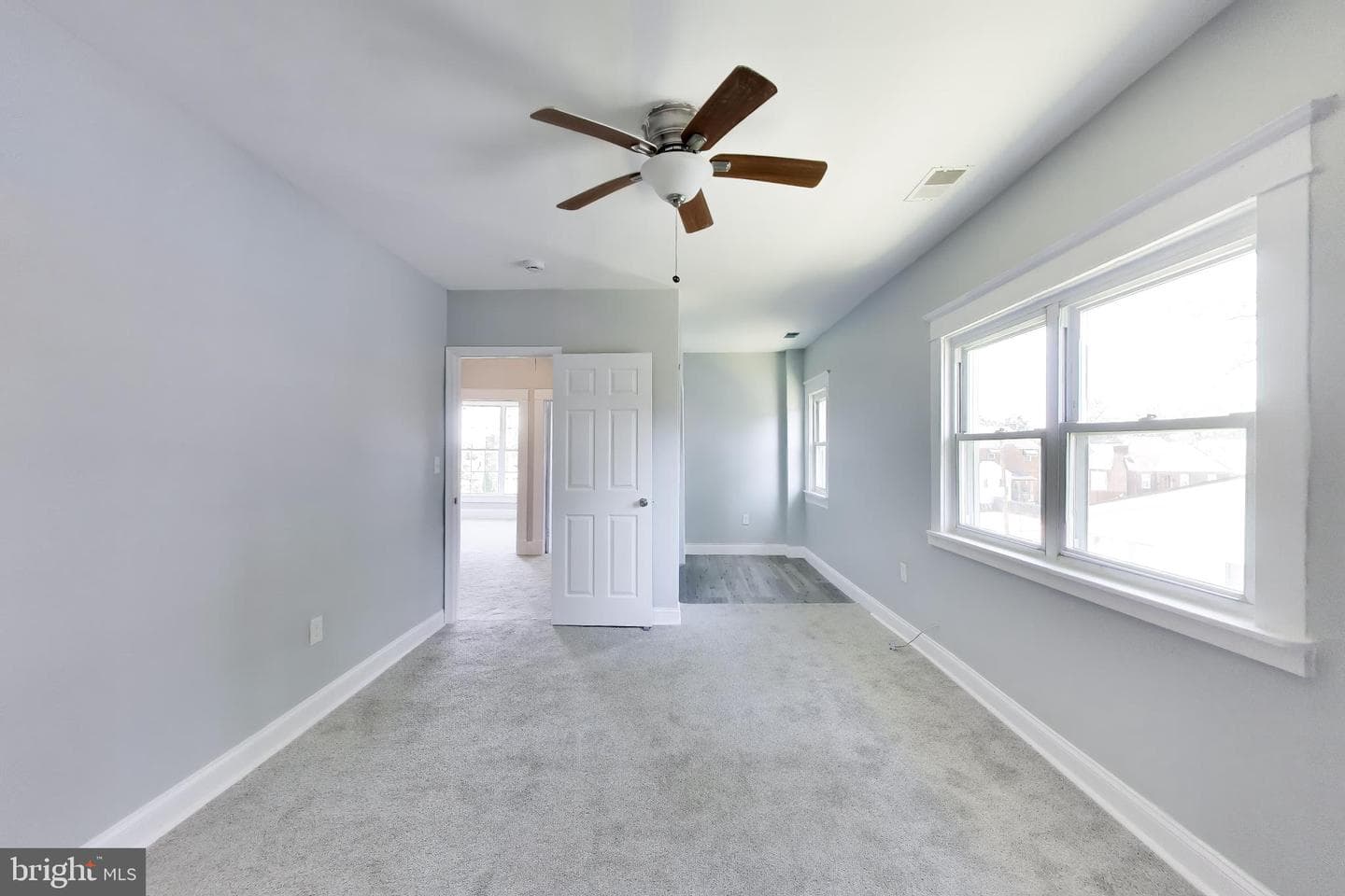 2702 Oakley Avenue photo 24