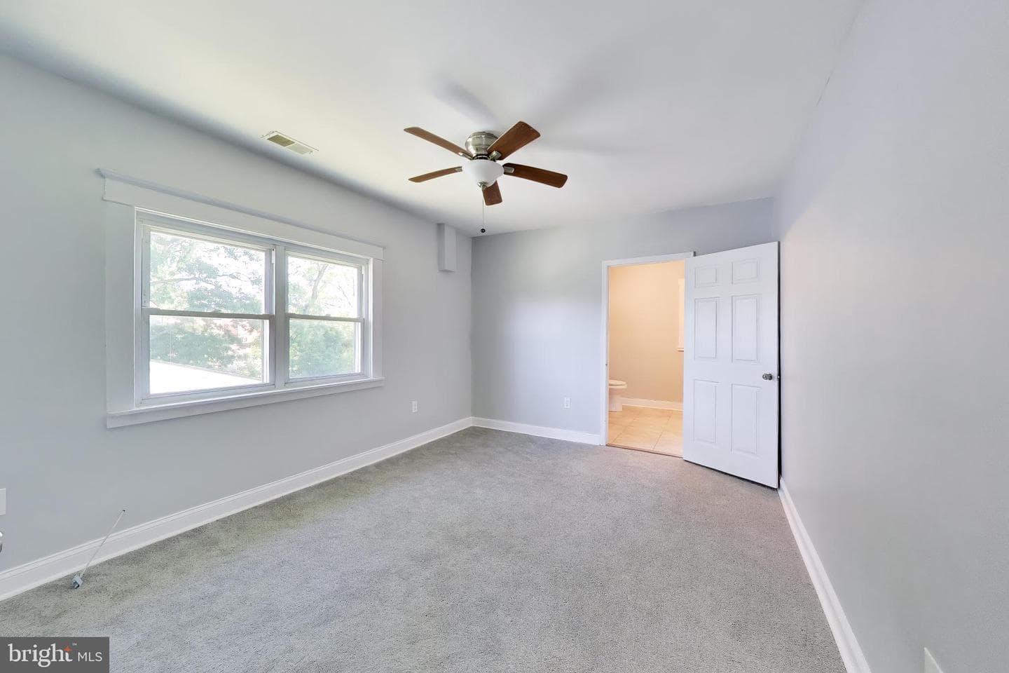 2702 Oakley Avenue photo 26