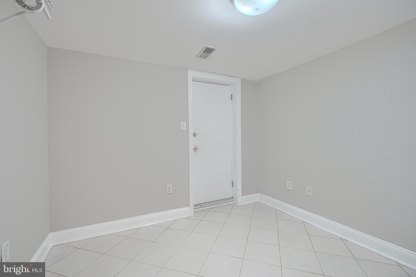 522 S Curley Street photo 26
