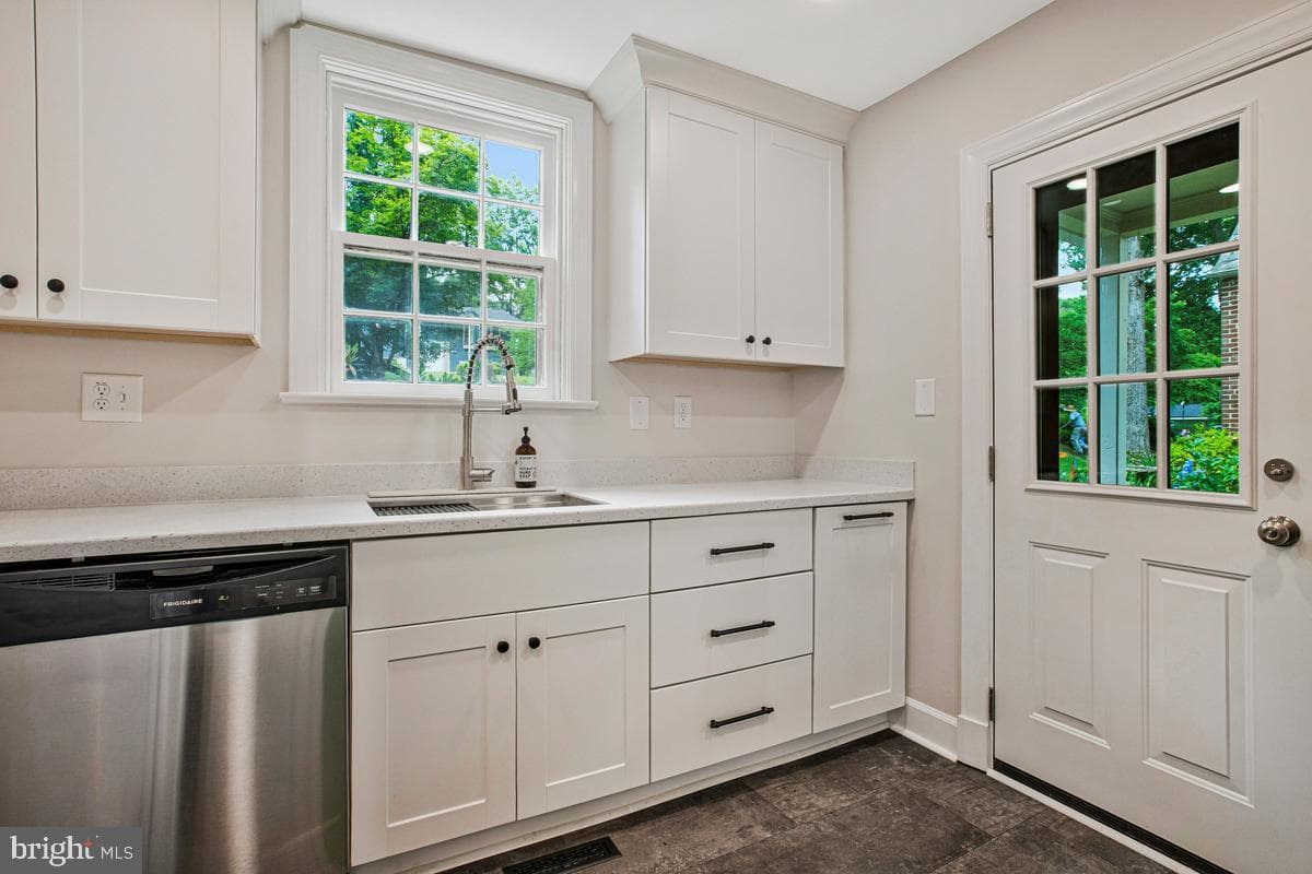 829 Glen Allen Drive photo 14