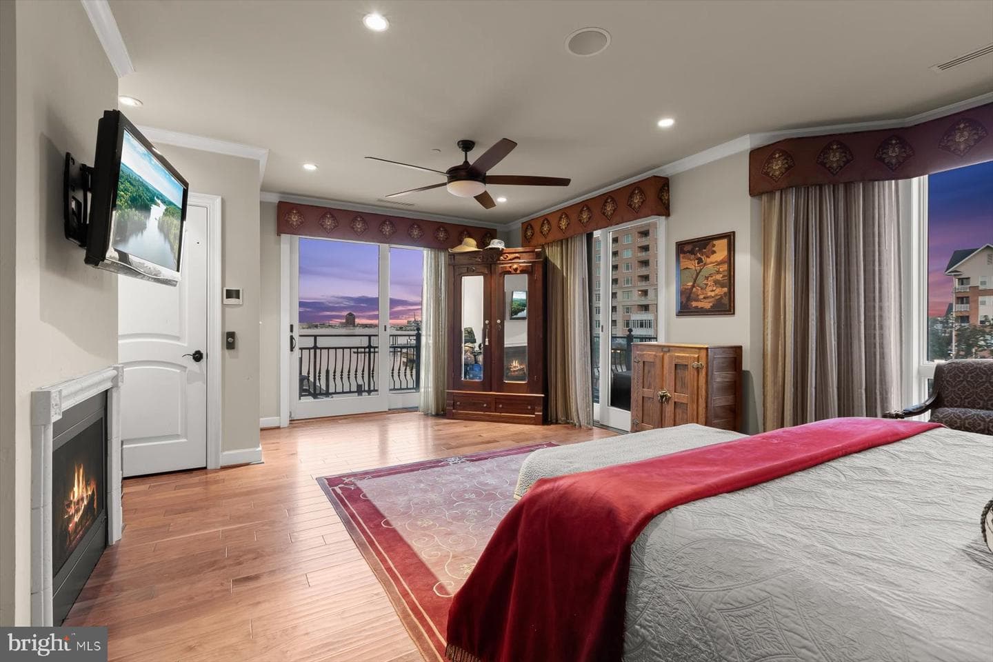 921 Valencia Court #120 photo 31