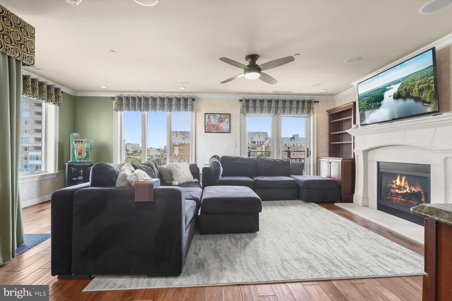 921 Valencia Court #120 photo 50