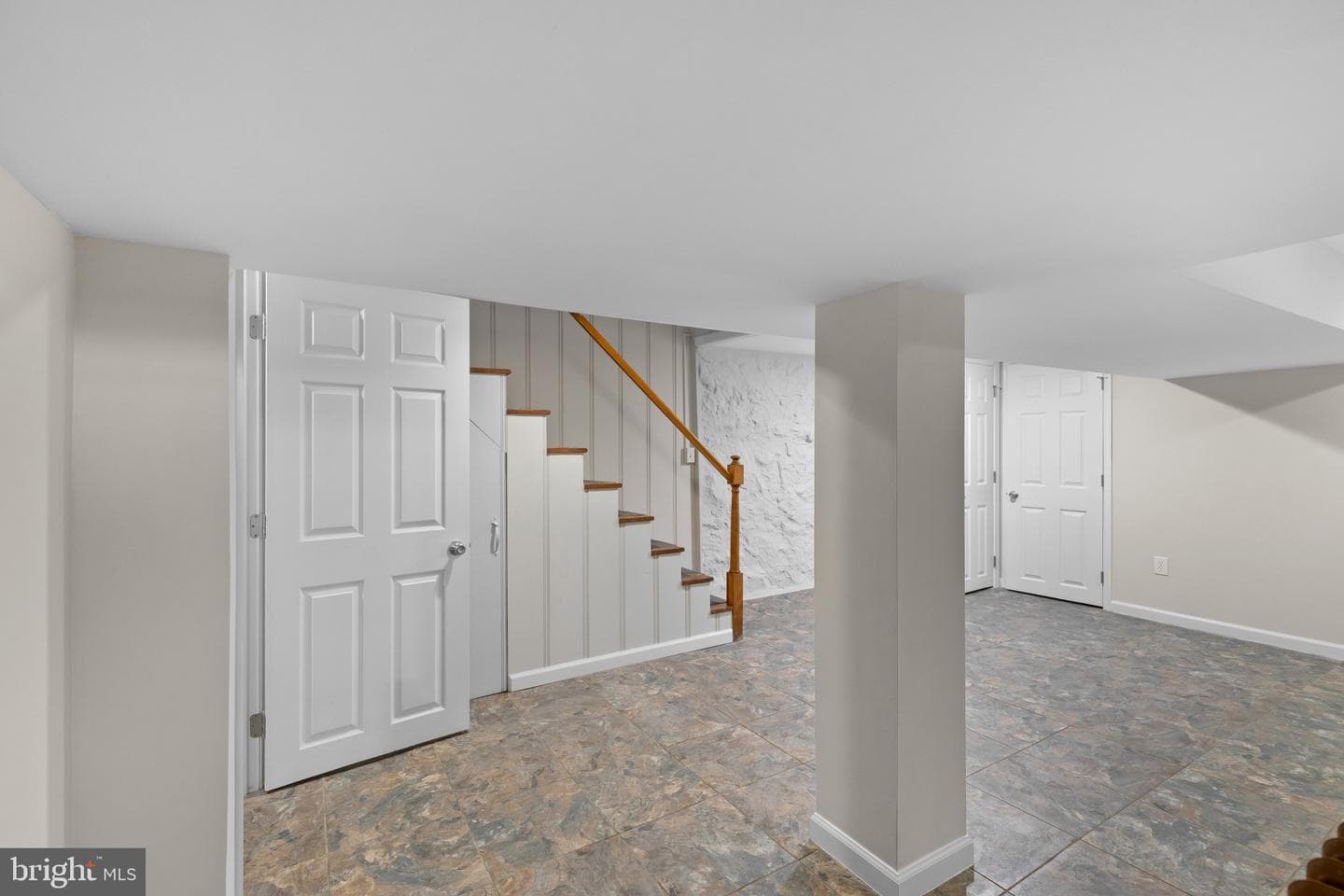 2924 Wyman Parkway photo 48