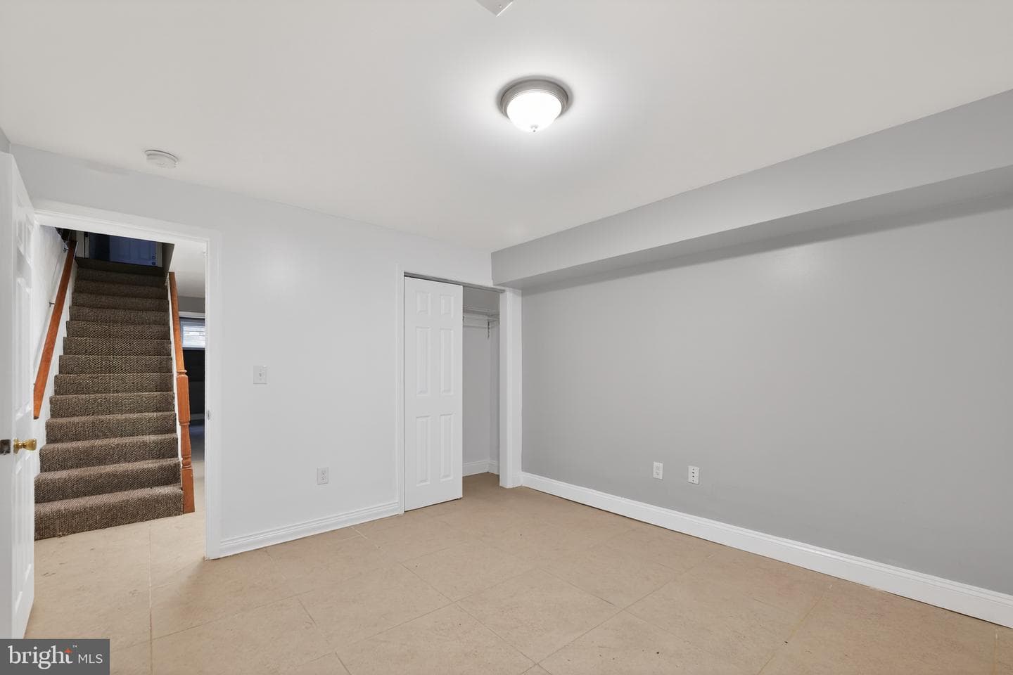 1513 N Montford Avenue N photo 23
