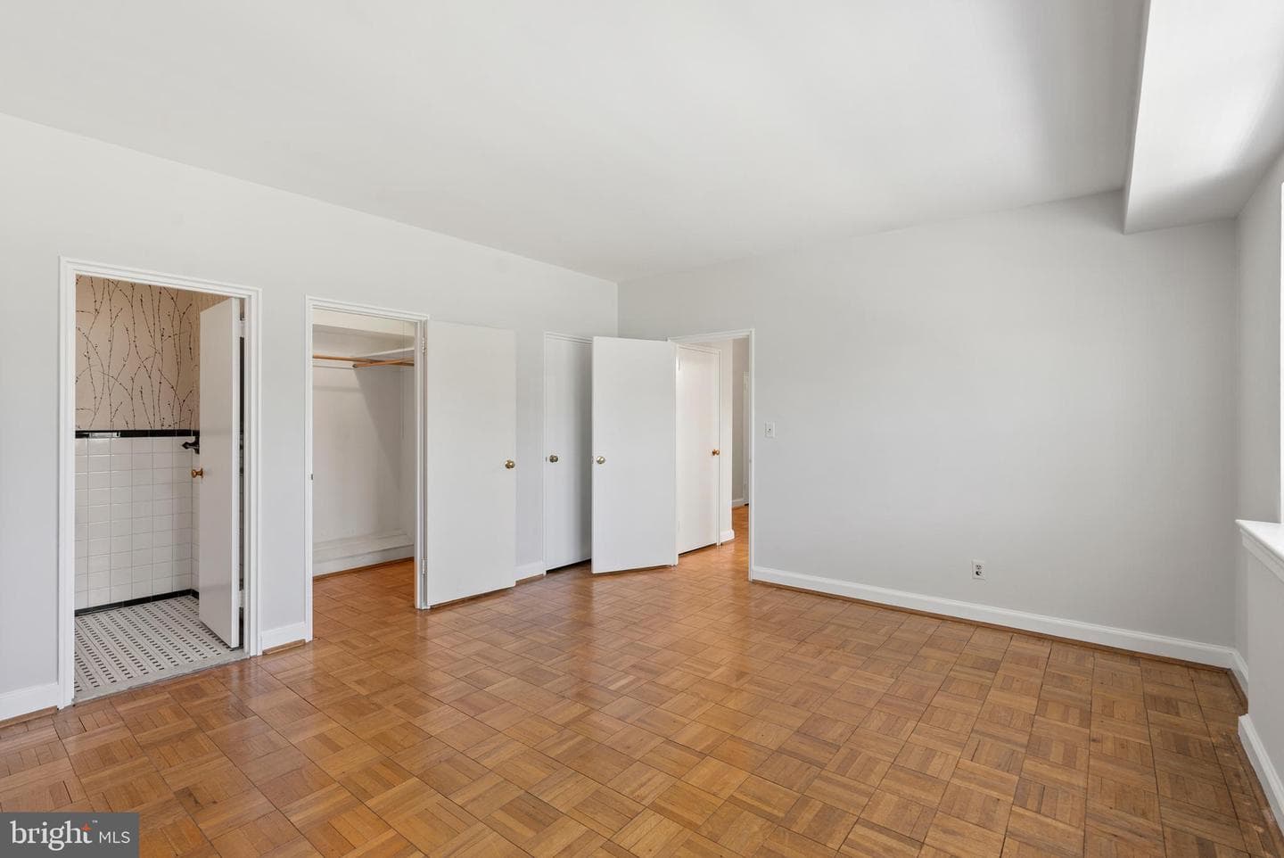 3601 Greenway #406 photo 14