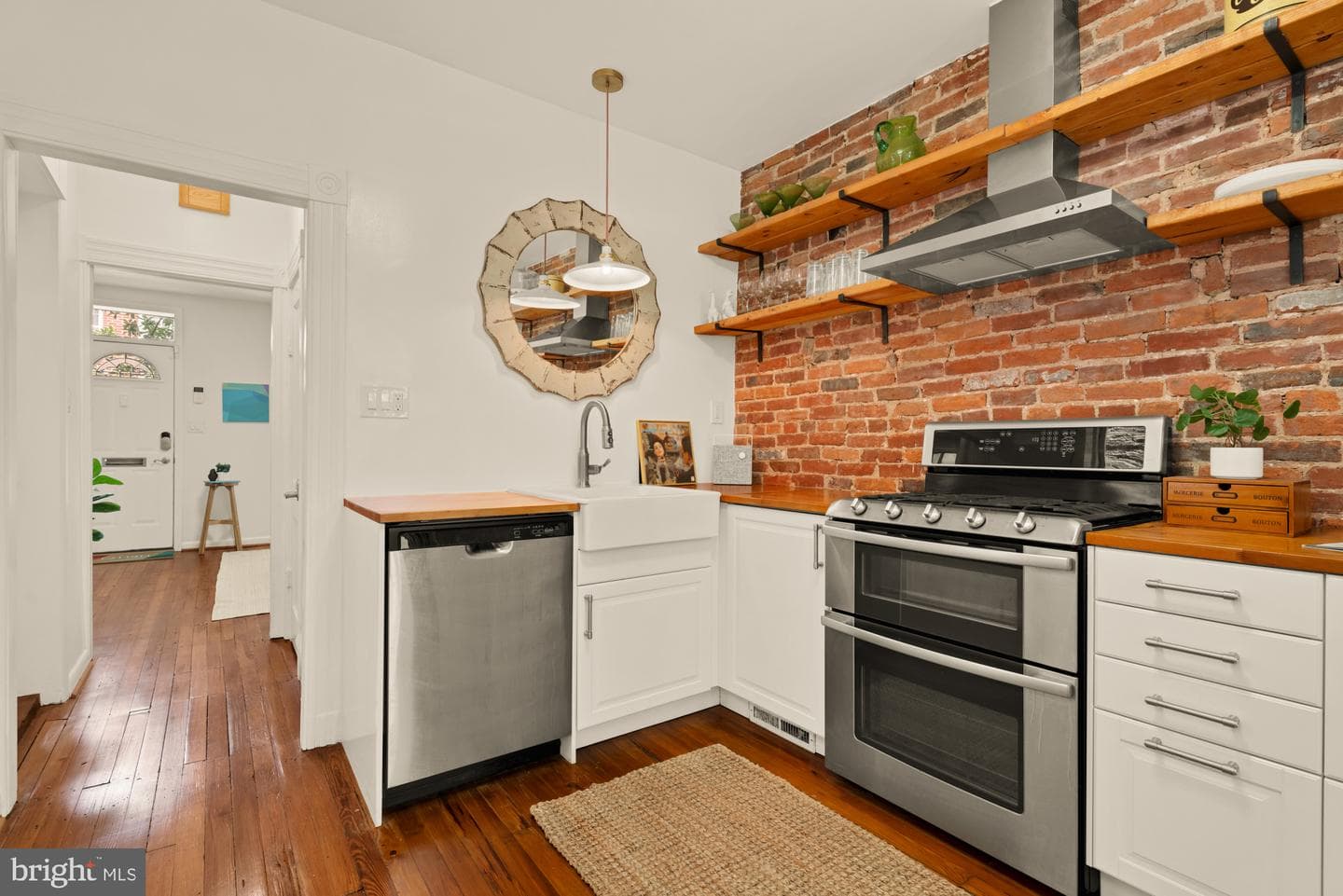 2143 Cambridge Street photo 8