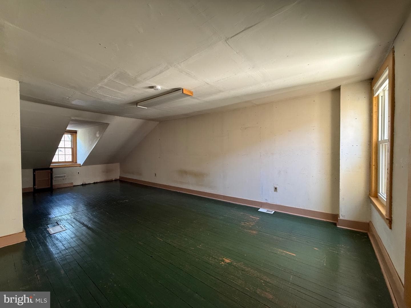 1631 Shakespeare Street photo 16