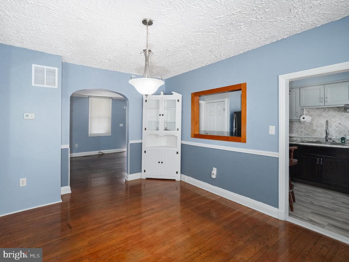 5358 Cuthbert Avenue photo 5