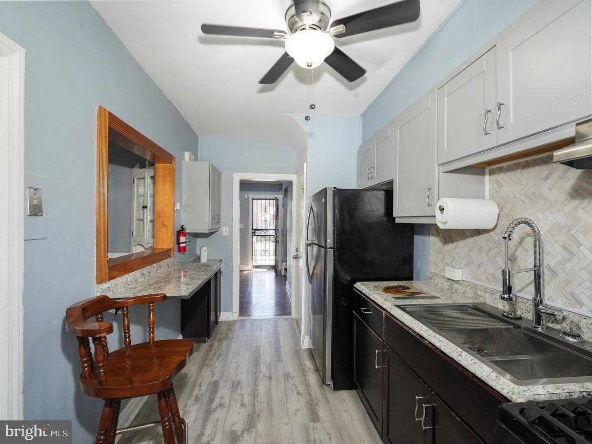 5358 Cuthbert Avenue photo 9