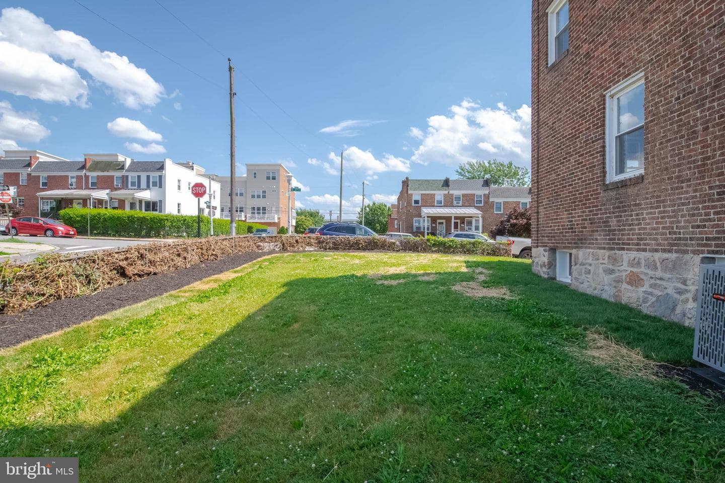 1300 W 37th Street photo 43