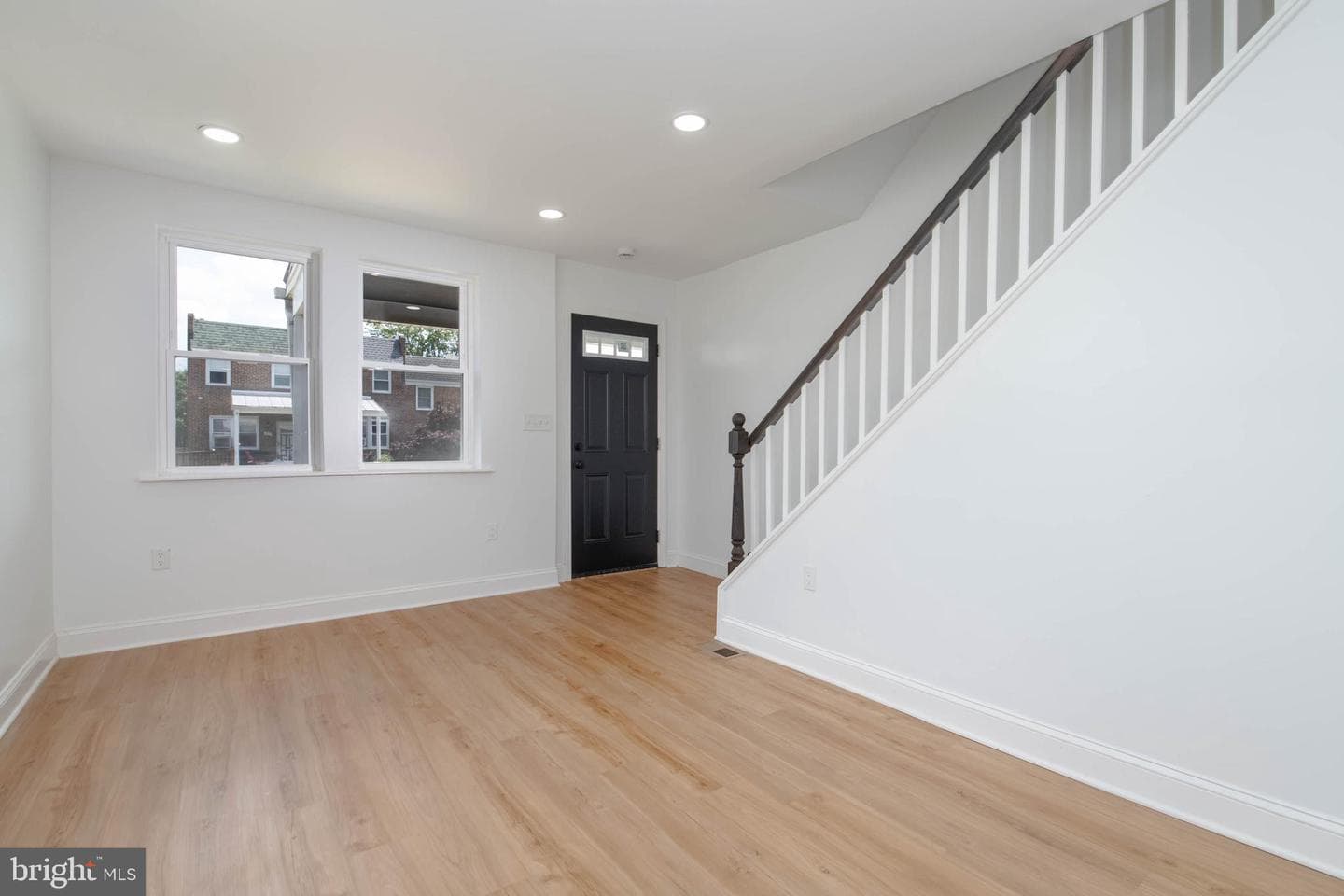 1300 W 37th Street photo 9