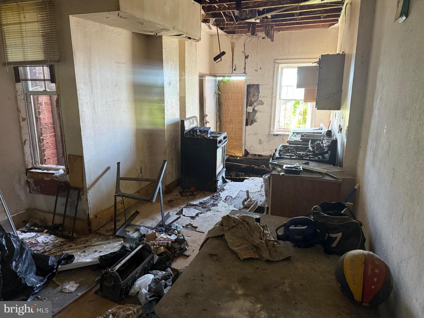 2017 Hollins Street photo 3