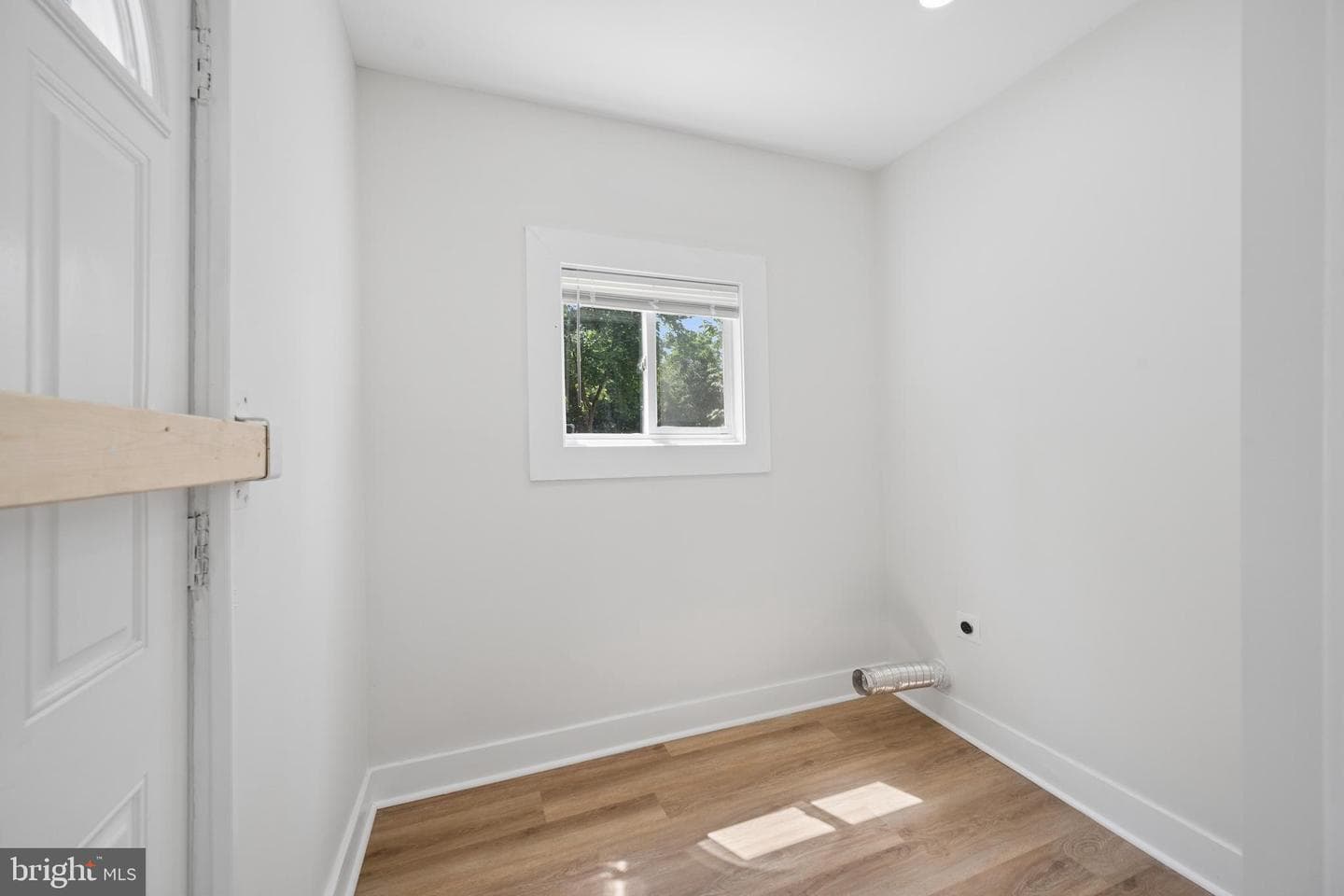 306 Lyndhurst Street photo 12