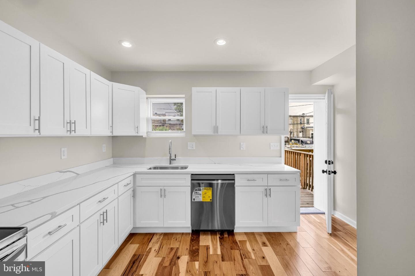 1622 Hazel Street photo 8