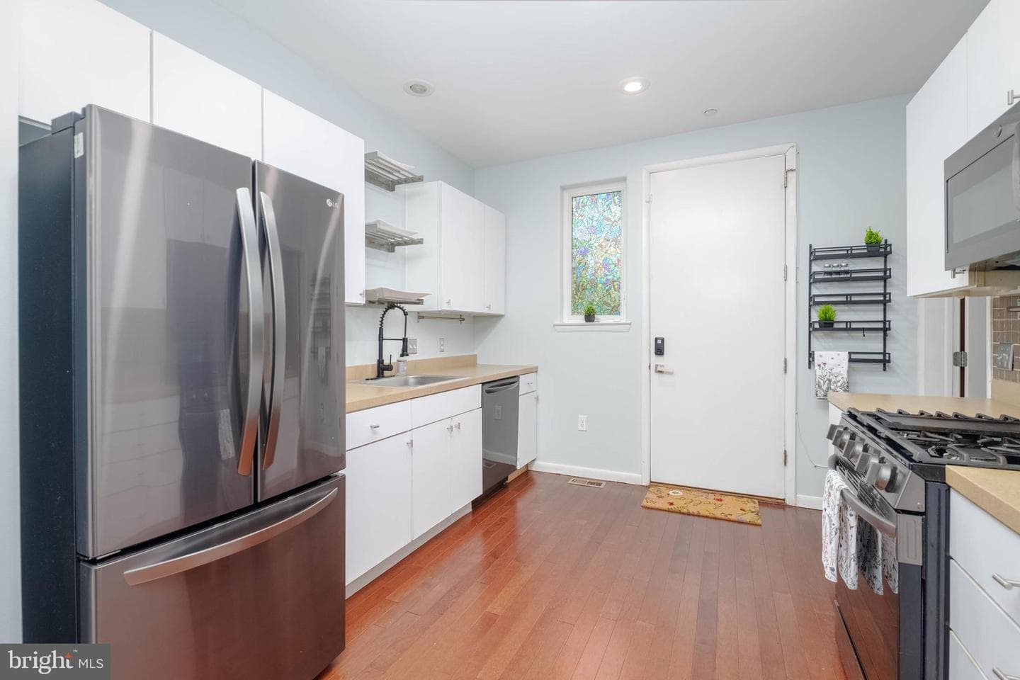 428 E Oliver Street photo 6