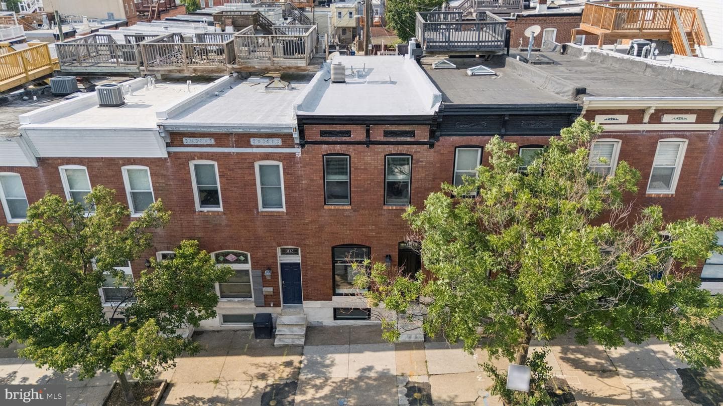 3134 Foster Avenue photo 4