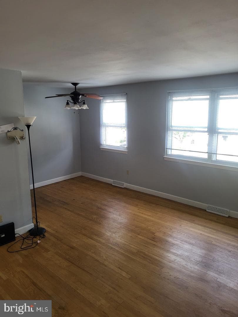 4410 Falls Bridge Drive #h photo 6