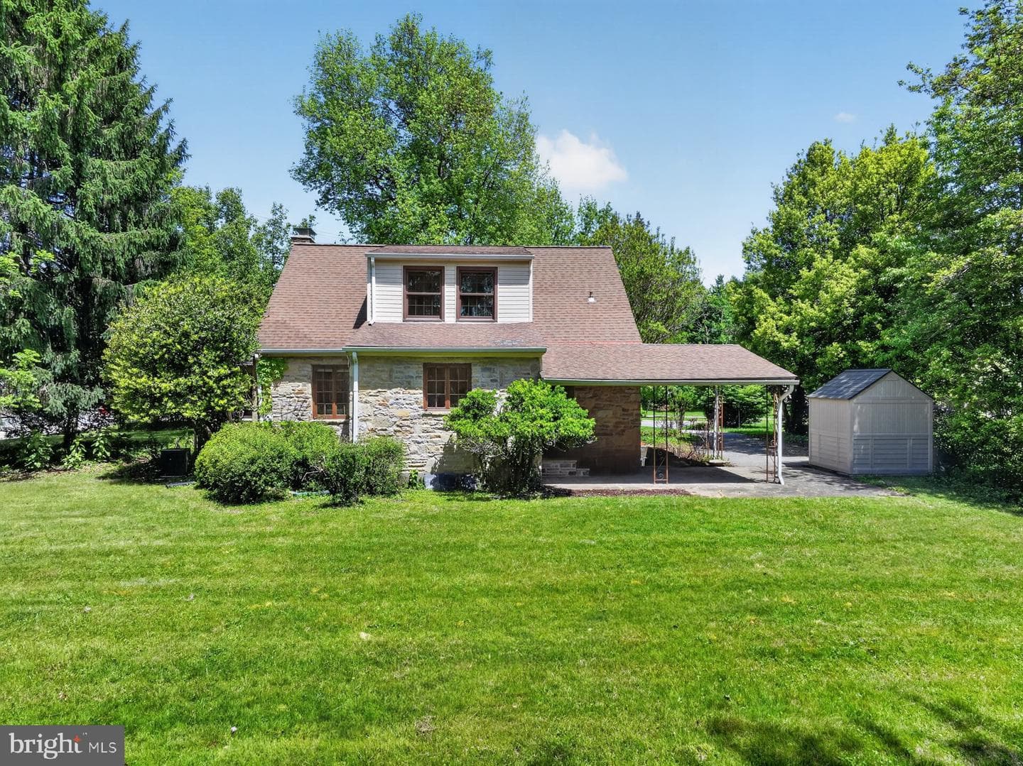2119 Edmondson photo 11