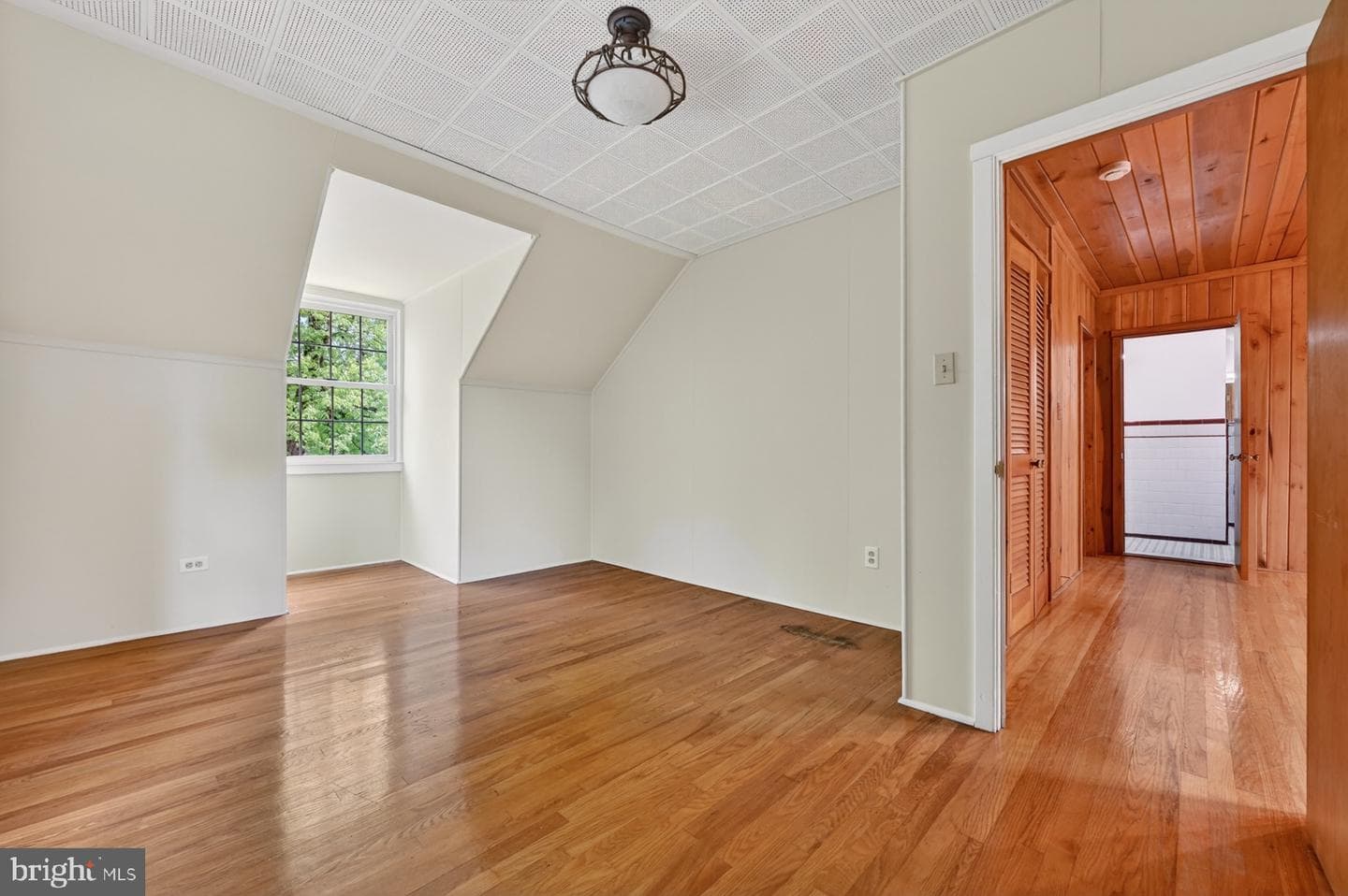 2119 Edmondson photo 57