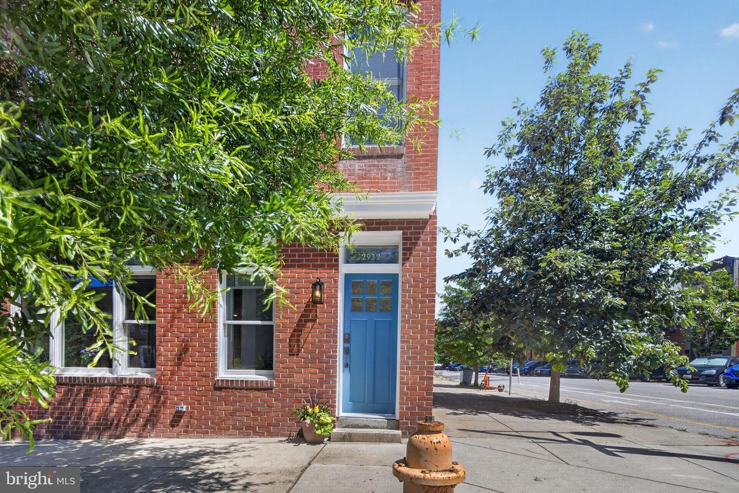 2932 Dillon Street photo 4
