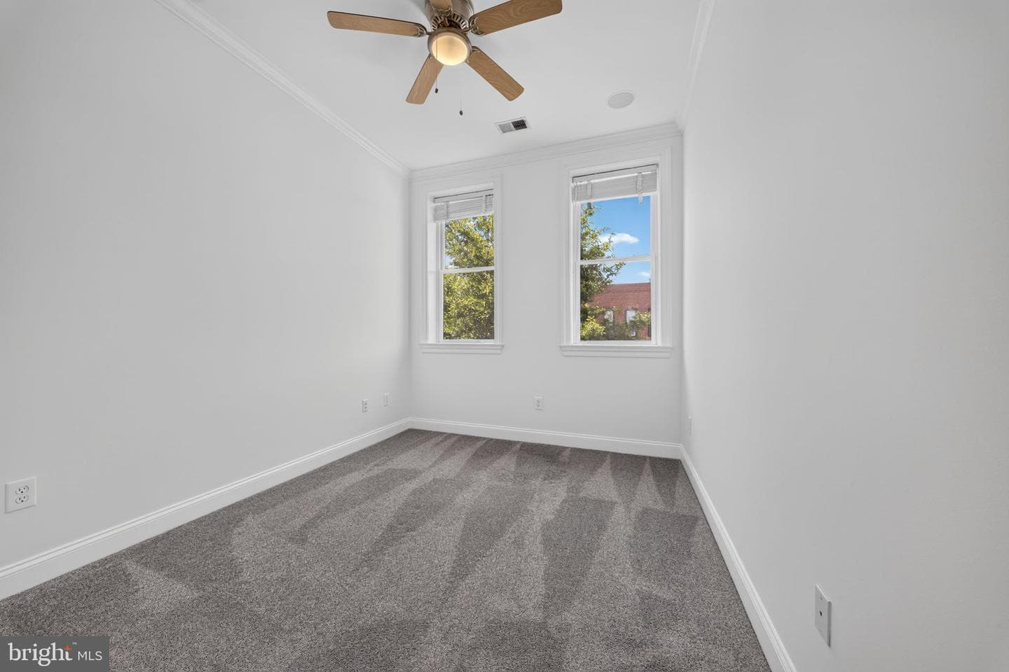 2932 Dillon Street photo 42