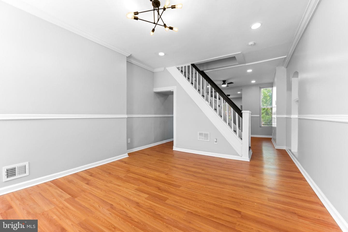 1629 N Wolfe Street photo 4