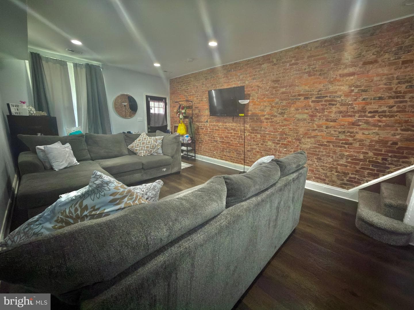 1619 E 29th Street photo 6