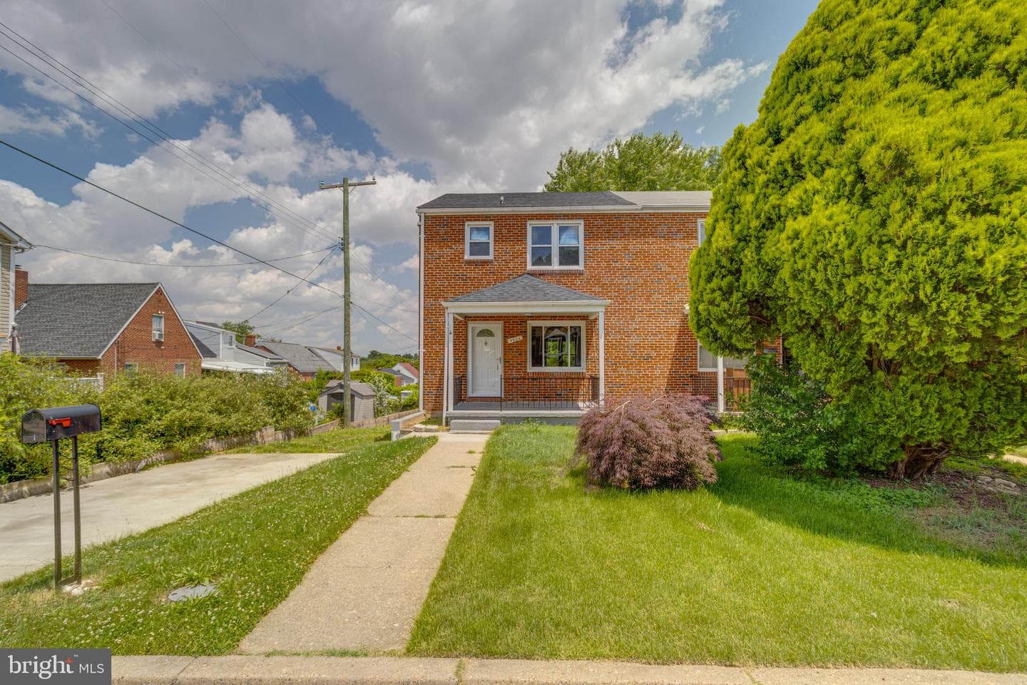 4600 Seifert Avenue photo 2