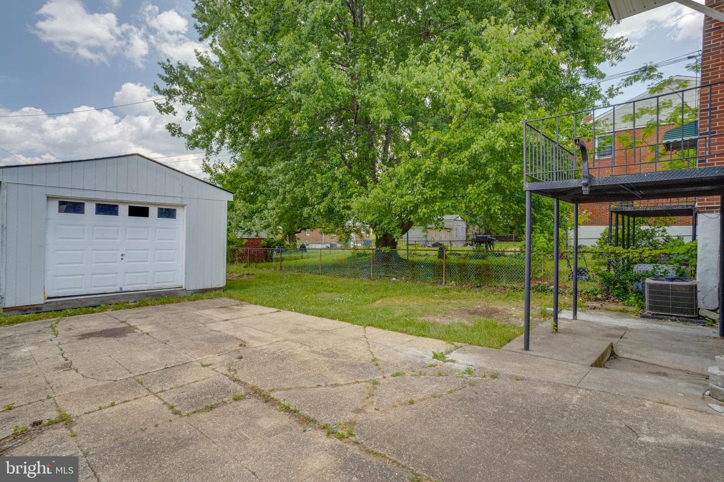 4600 Seifert Avenue photo 46