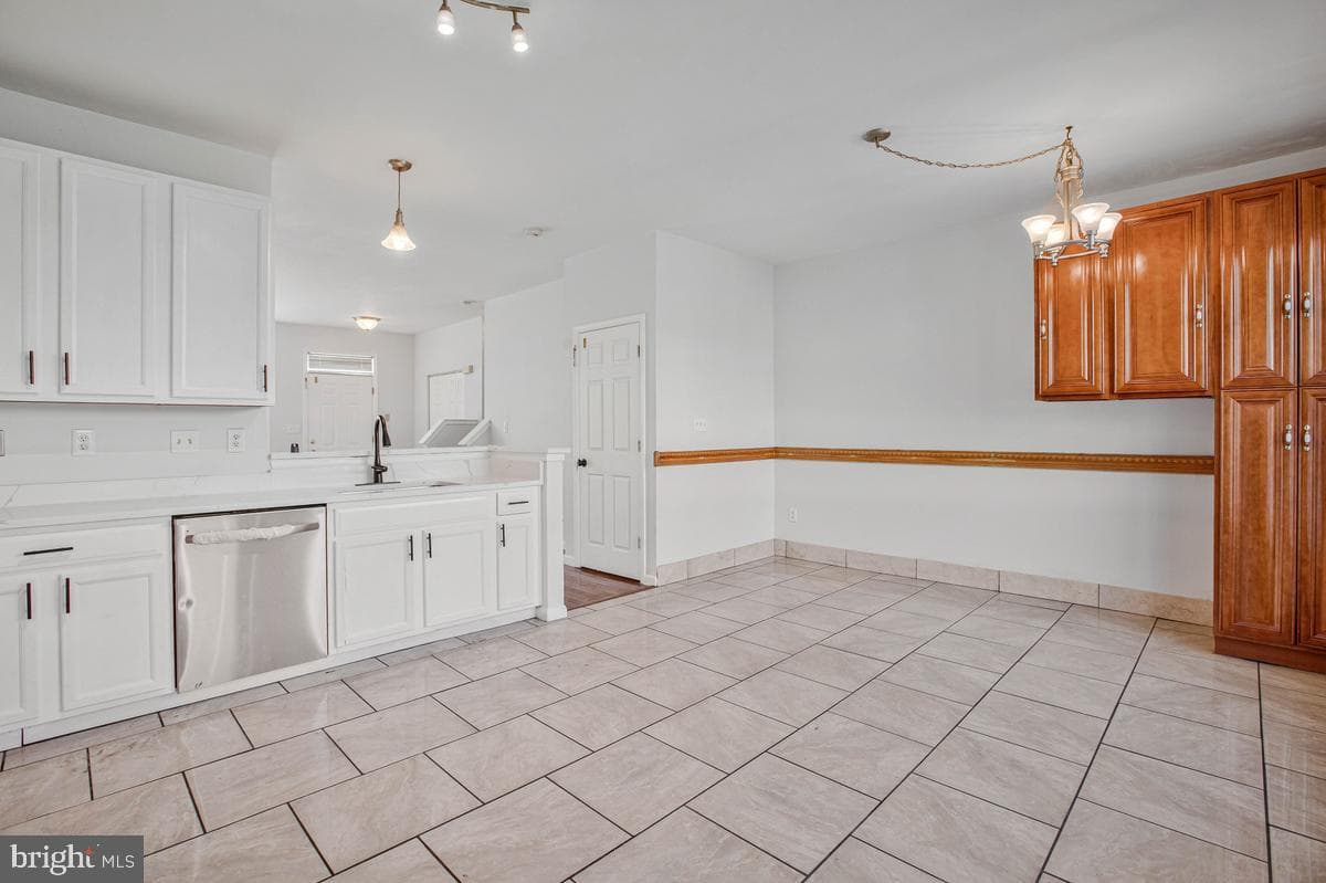 6103 Furley Way photo 10