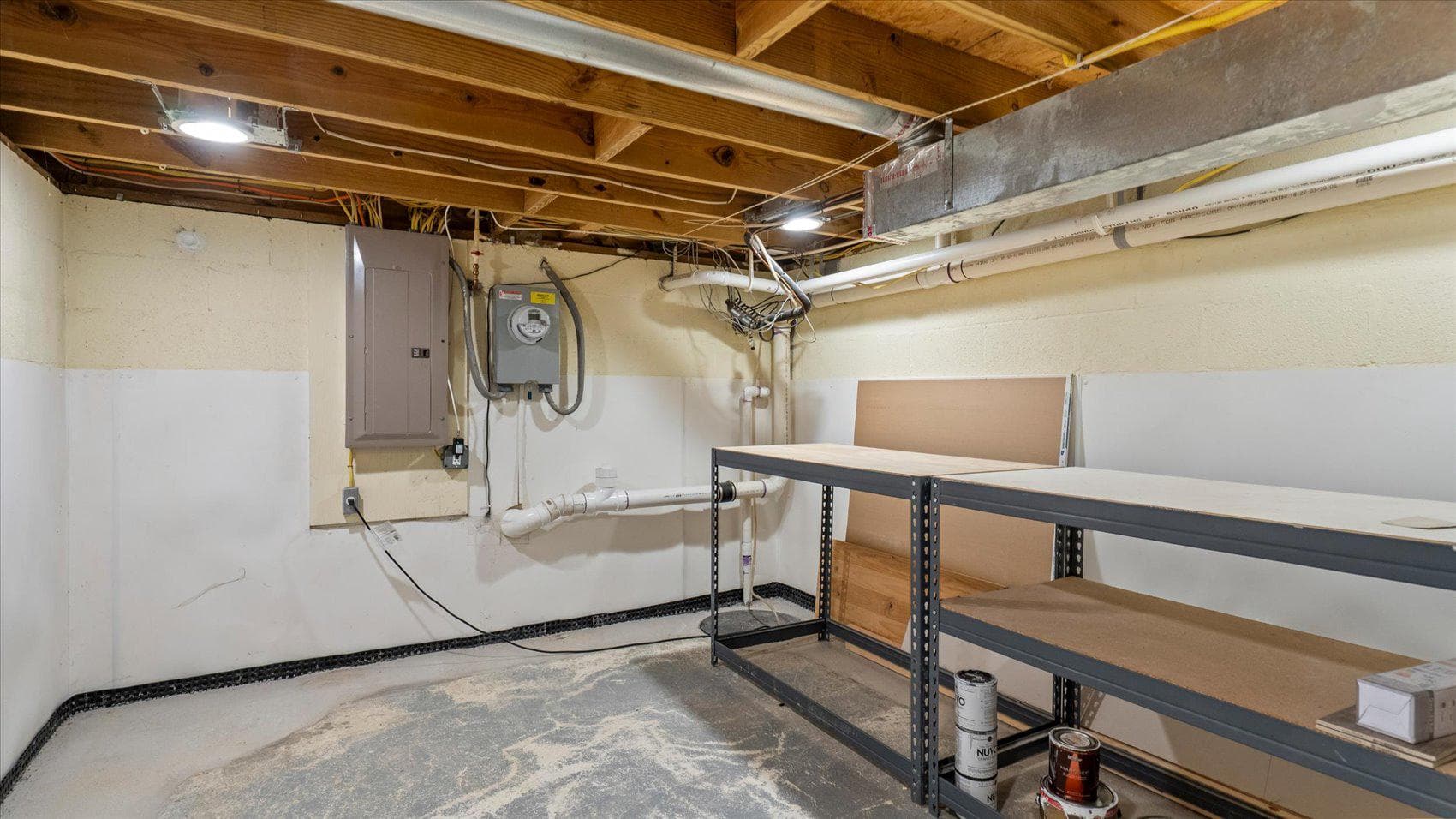 628 Wyeth Street photo 36