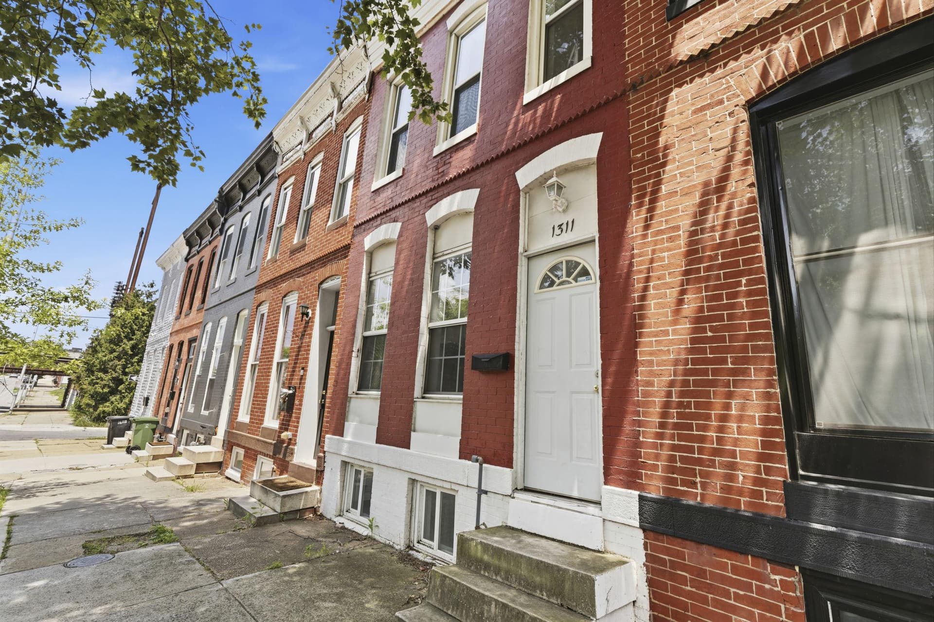 1311 N Broadway photo 23