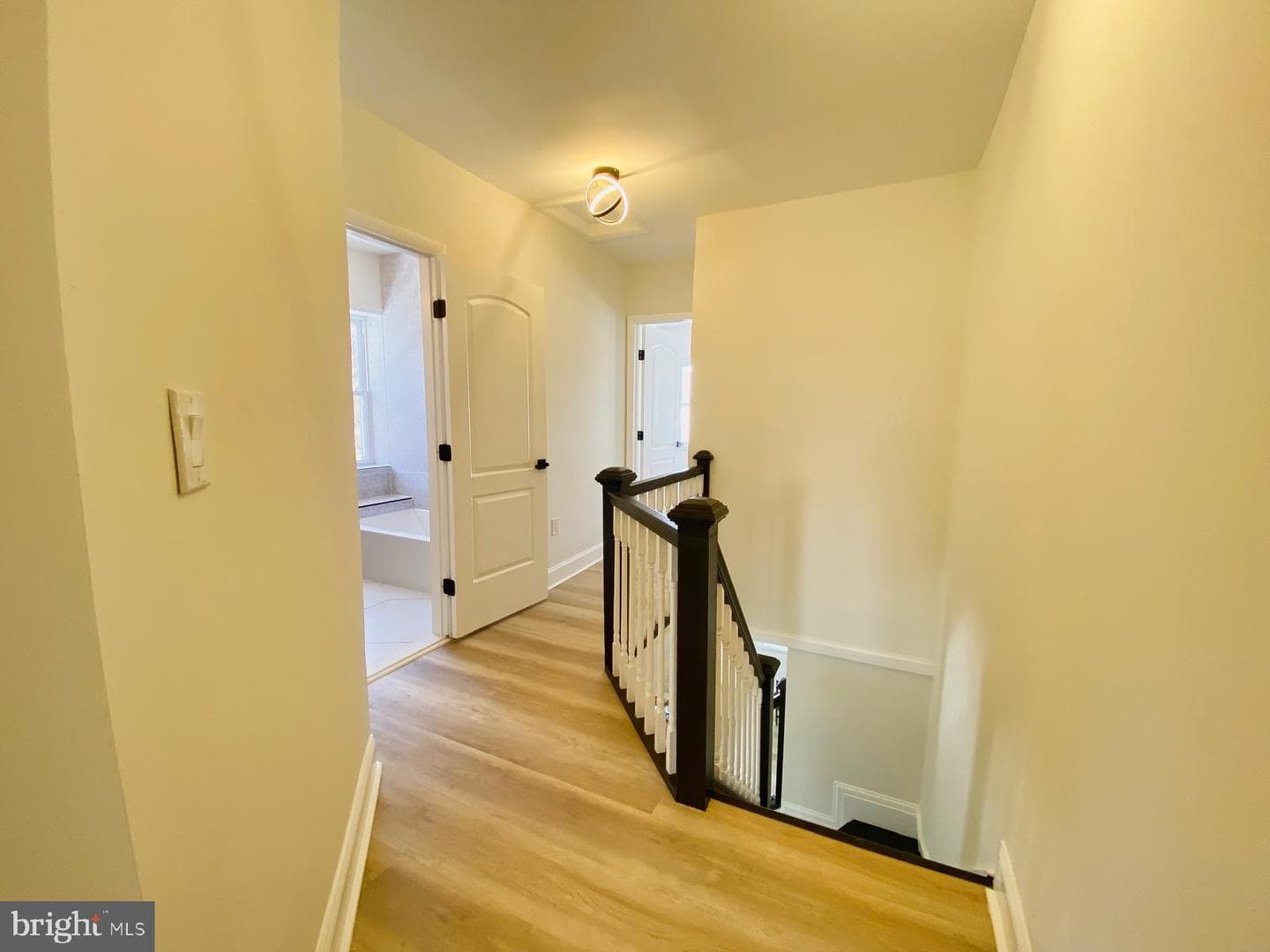 4003 Oakford Avenue photo 9