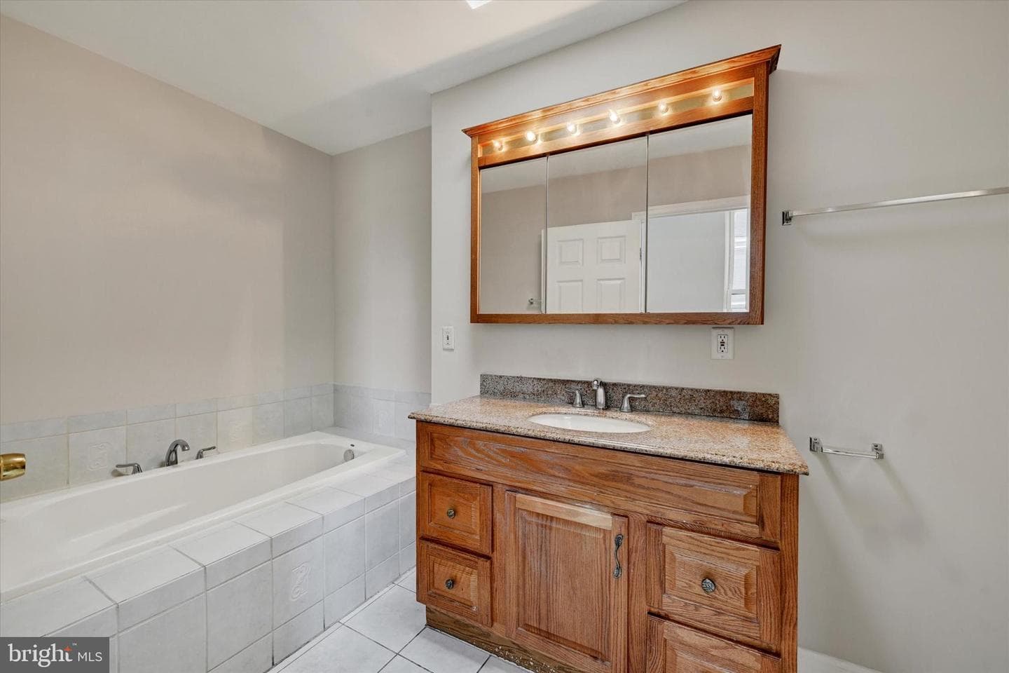 220 Patterson Park Avenue photo 15