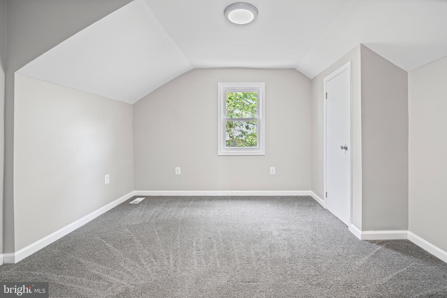 4619 Asbury Avenue photo 12