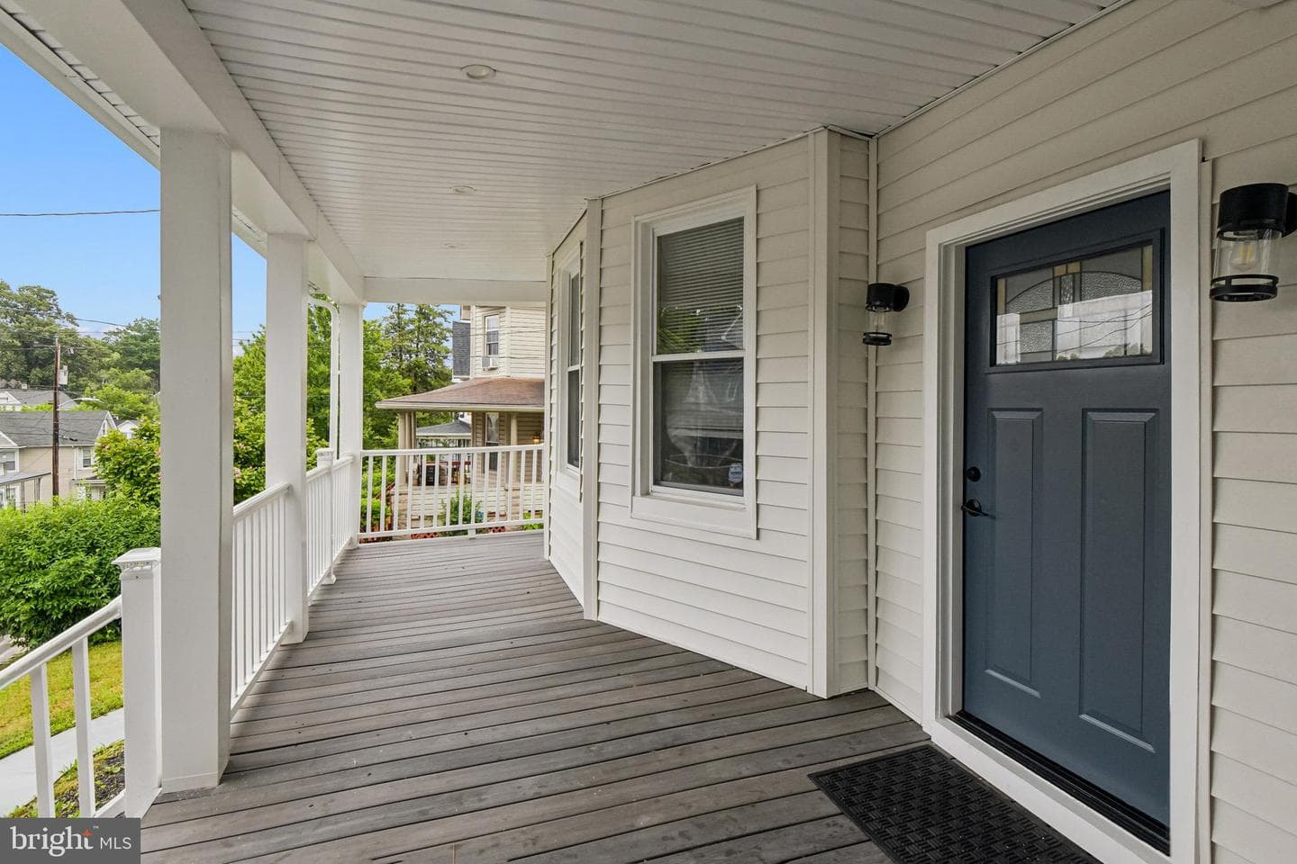 519 Rossiter Avenue photo 5