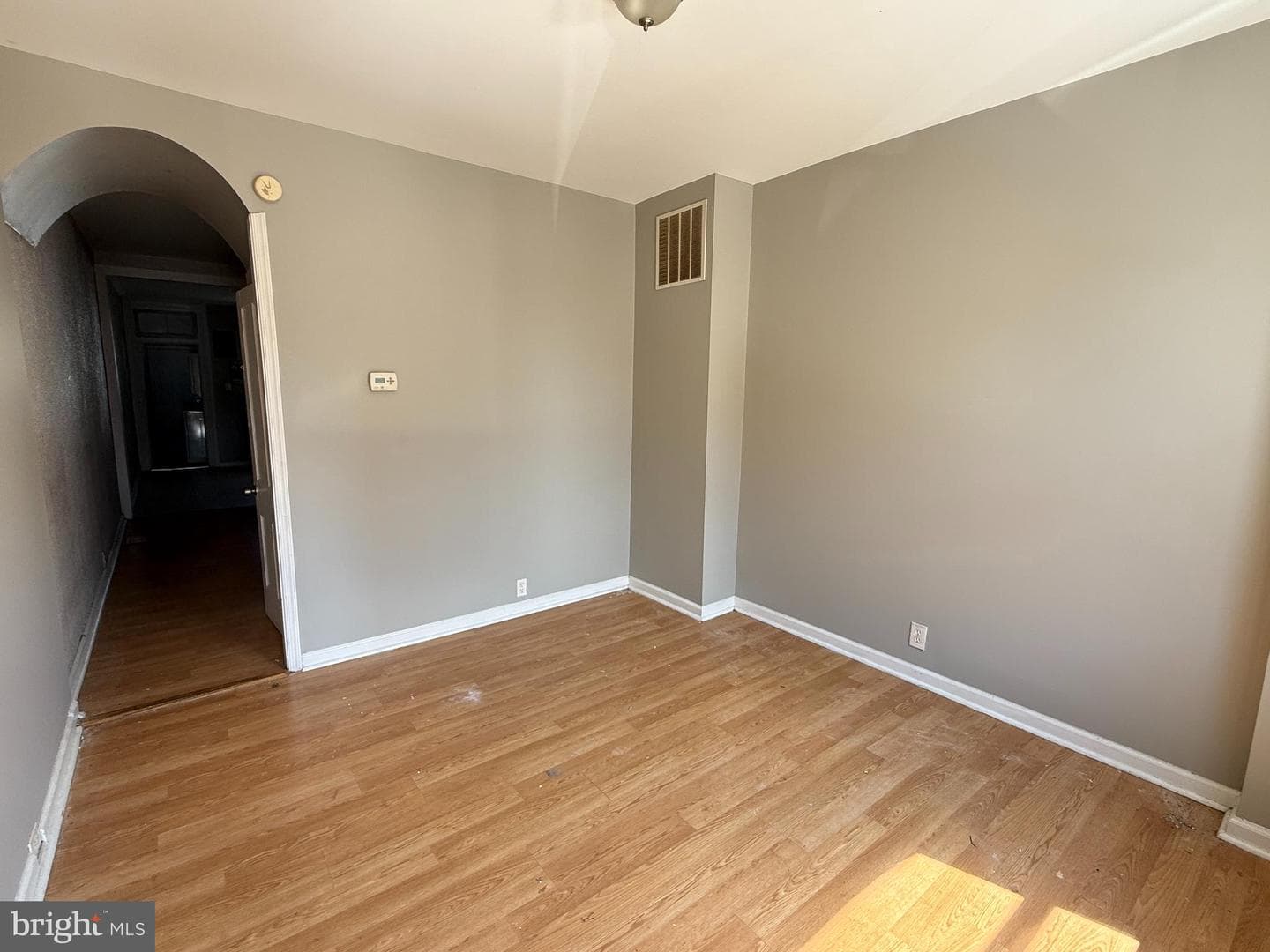 1210 Sargeant Street photo 3