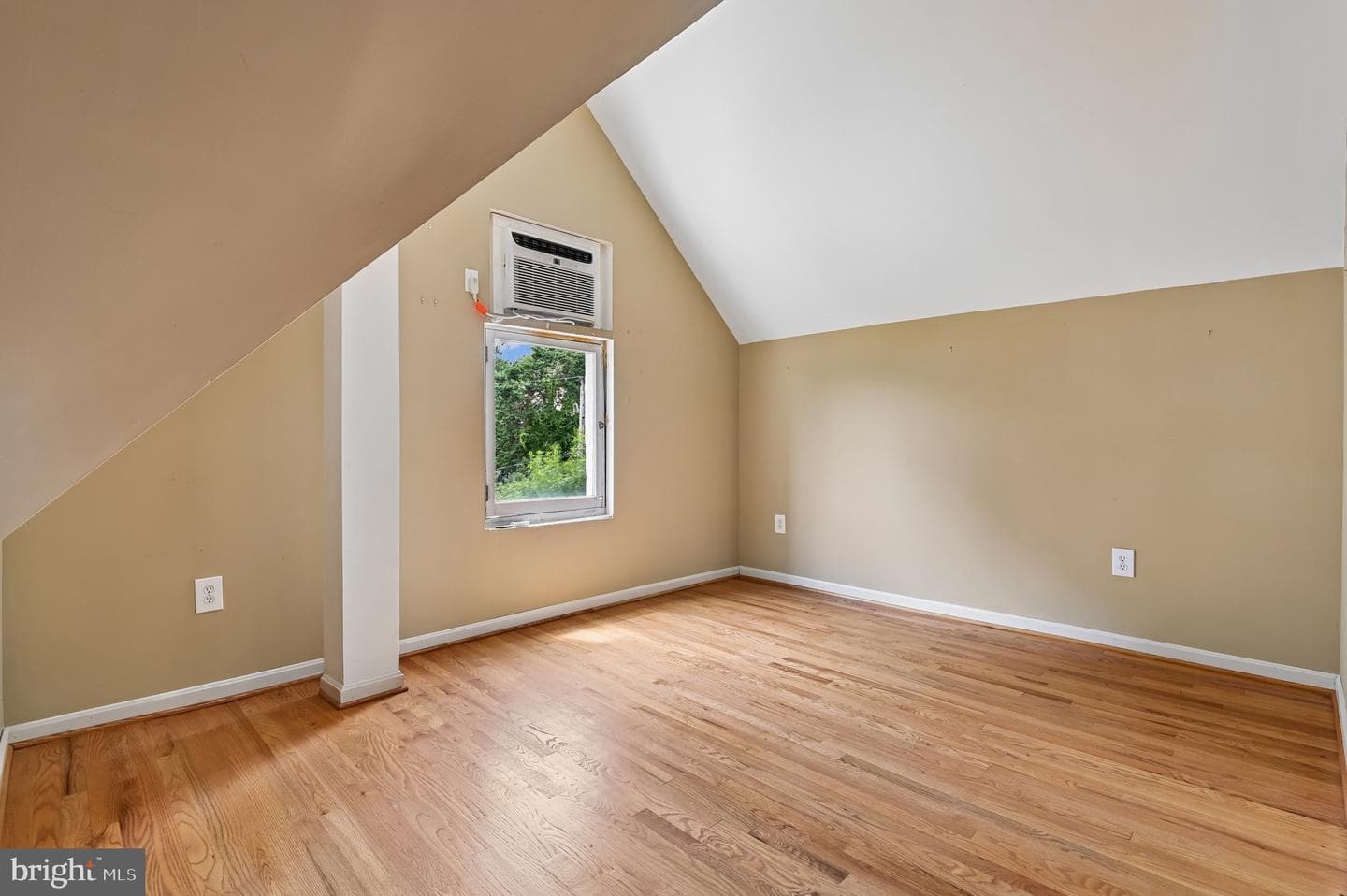 3910 Greenmount Avenue photo 28