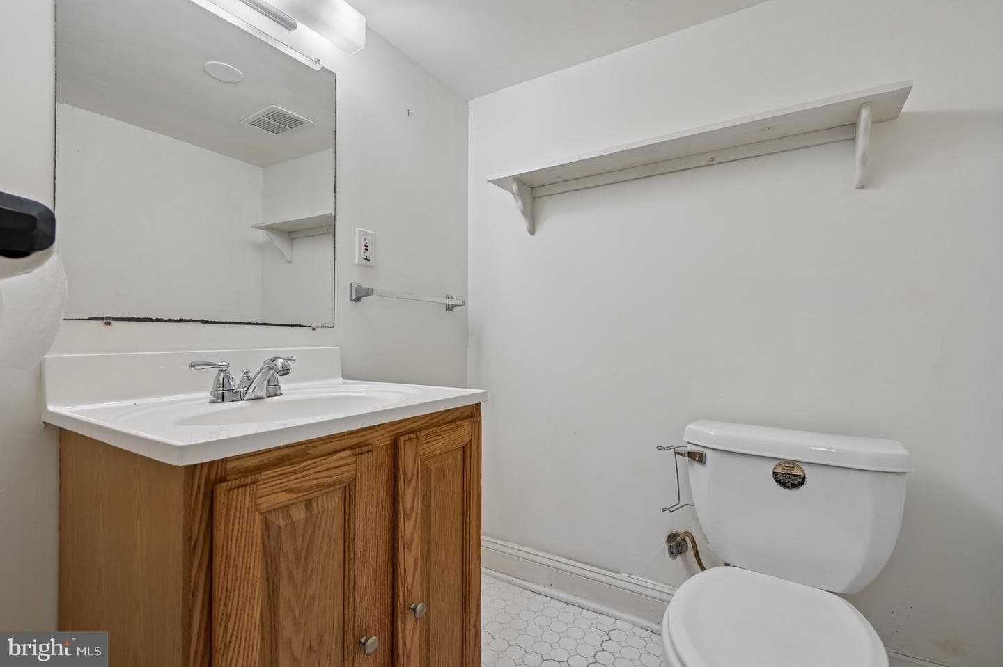 3910 Greenmount Avenue photo 36