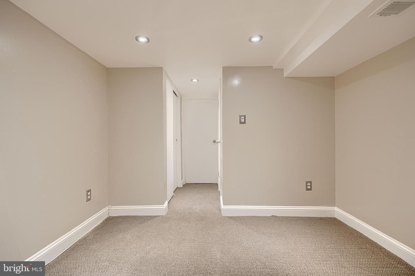 111 S Castle Street photo 23