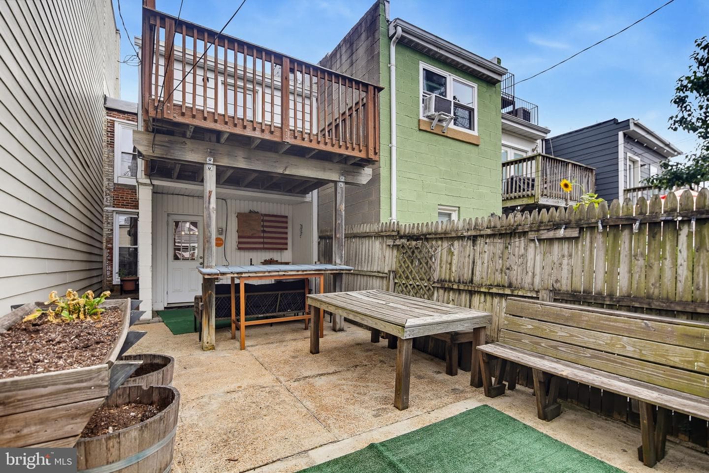1718 Johnson Street photo 27