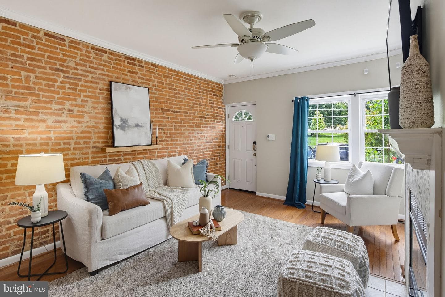 1718 Johnson Street photo 3