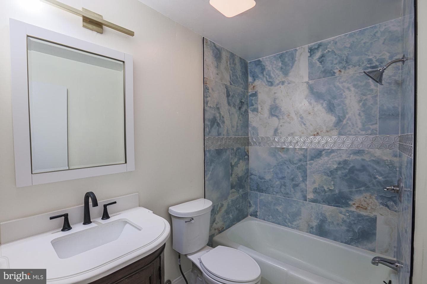 1906 Greenhaven Drive photo 32