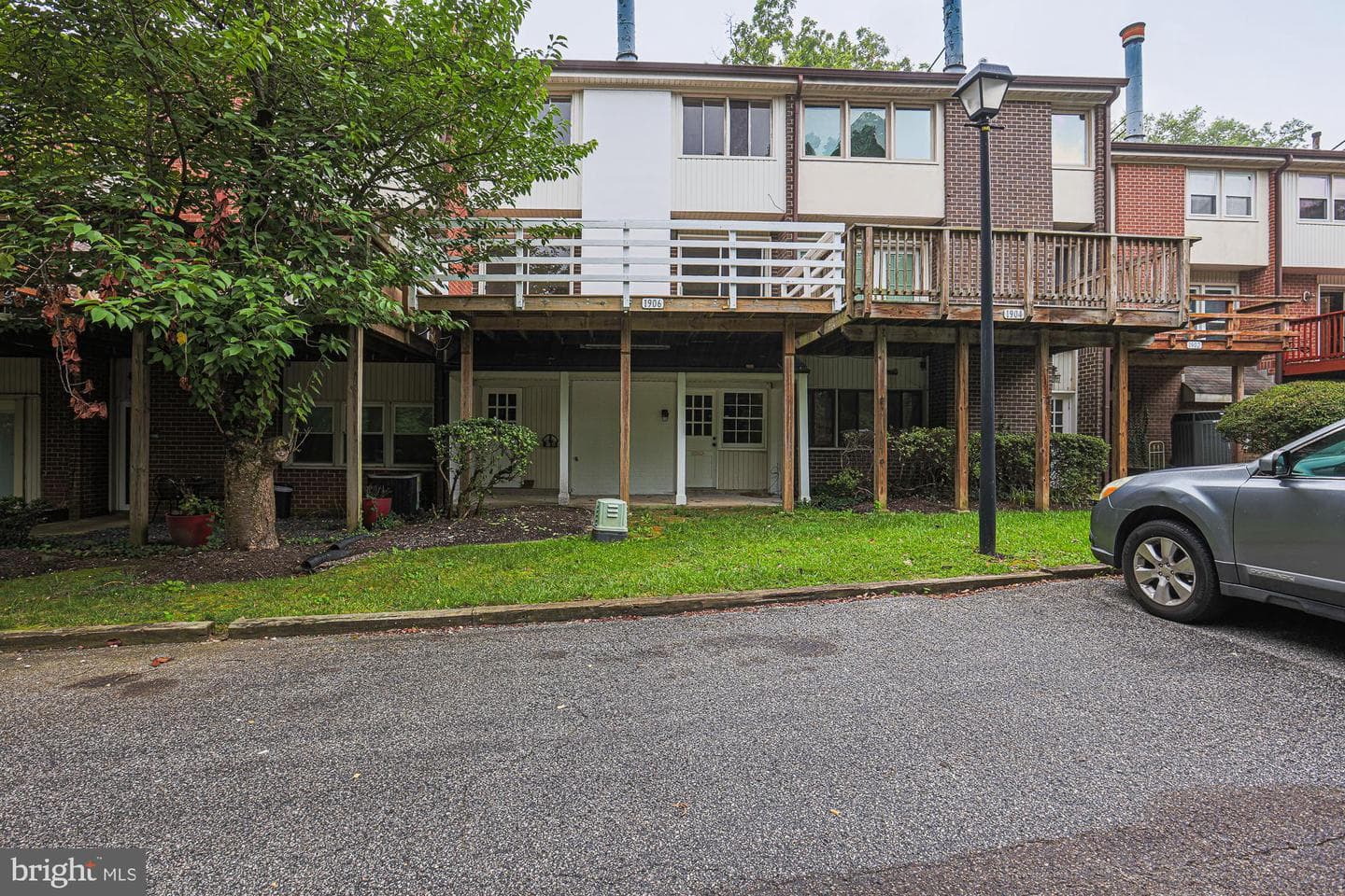 1906 Greenhaven Drive photo 45