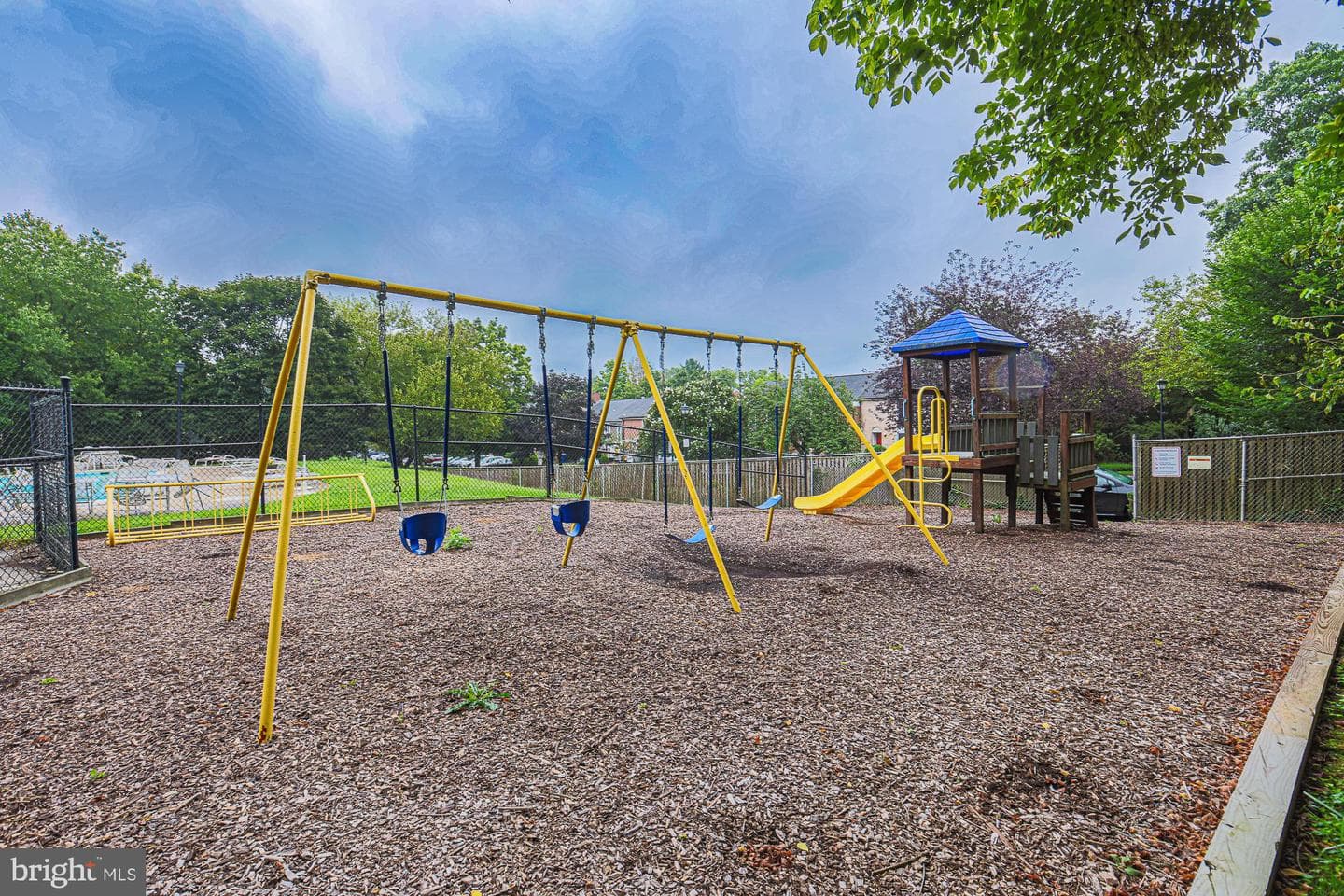 1906 Greenhaven Drive photo 49