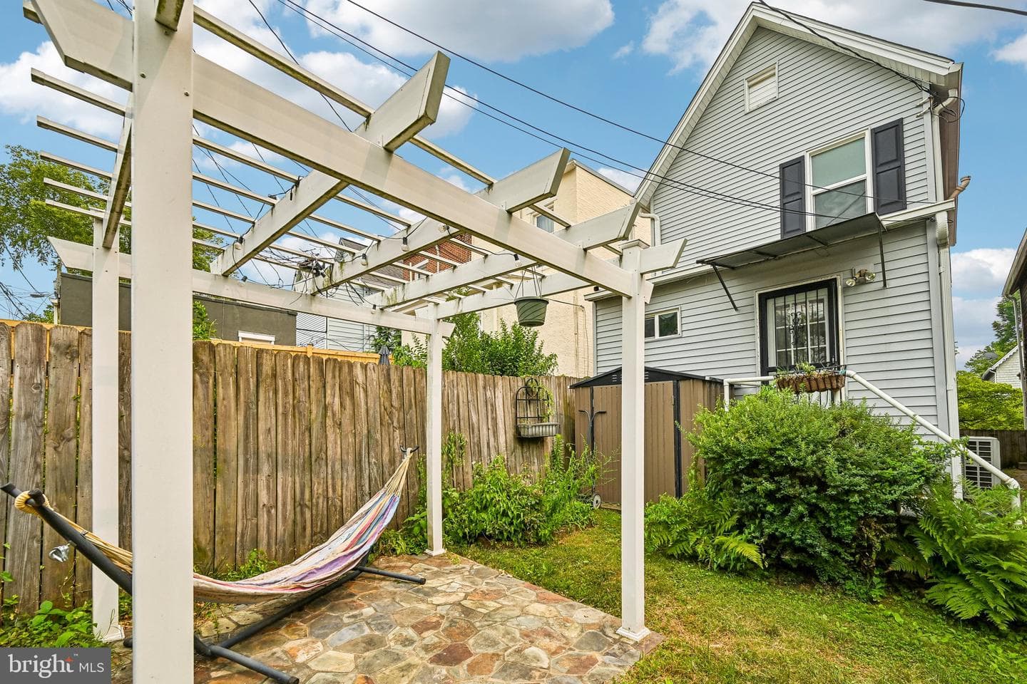 1024 Union Avenue photo 32