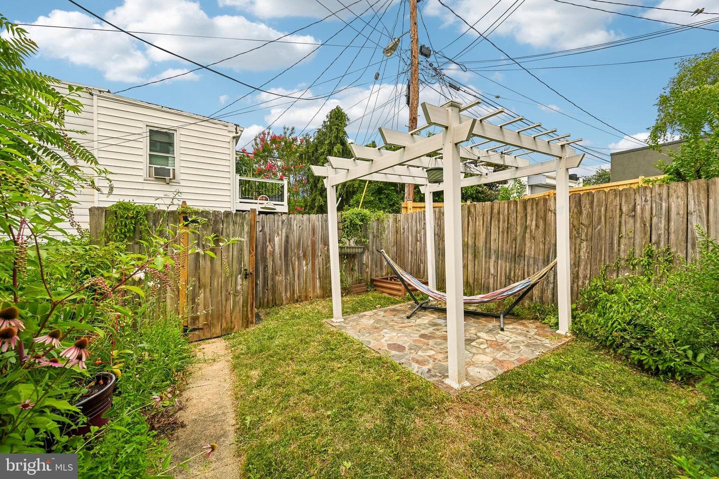 1024 Union Avenue photo 33
