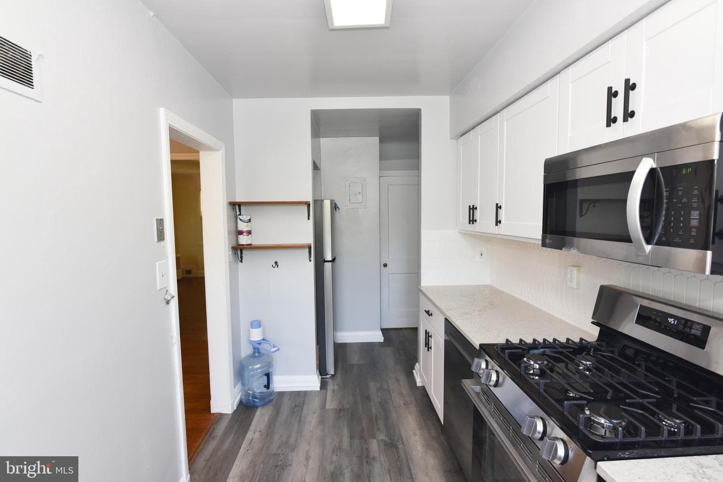 4208 Westview Road photo 9
