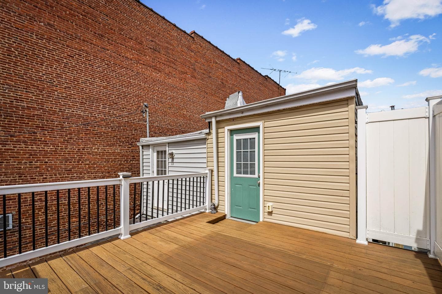 1636 S Hanover Street photo 27